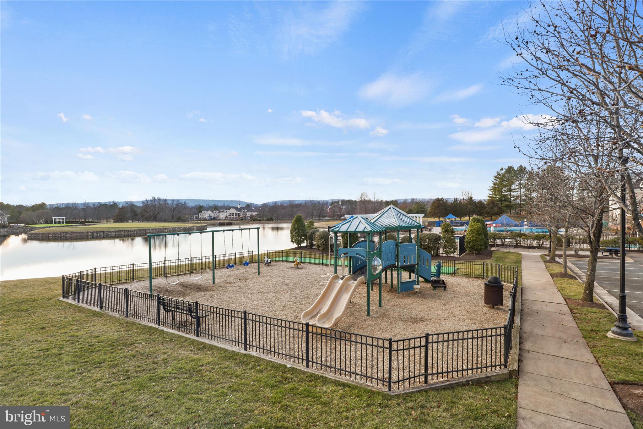 DOMINION VALLEY - Residential