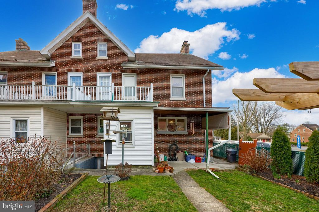 Photo of 1009 COLUMBIA AVE, LANCASTER, PA 17603 (MLS # PALA2031644)