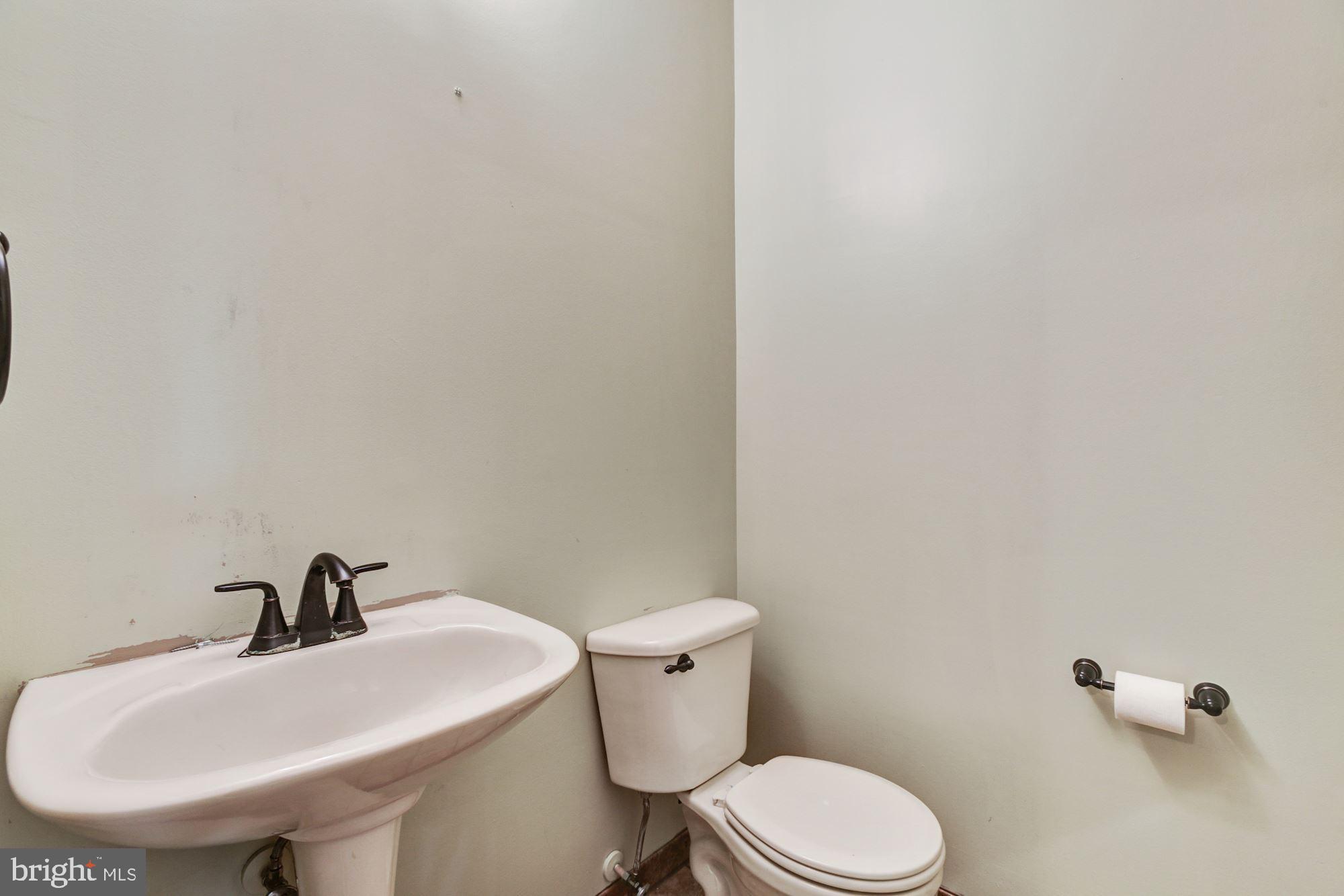 VILLAGE OF RIVER HILL - Residential Lease