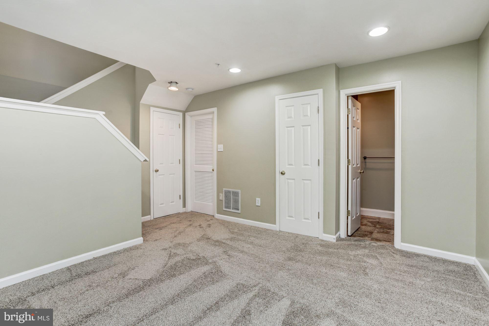 VILLAGE OF RIVER HILL - Residential Lease