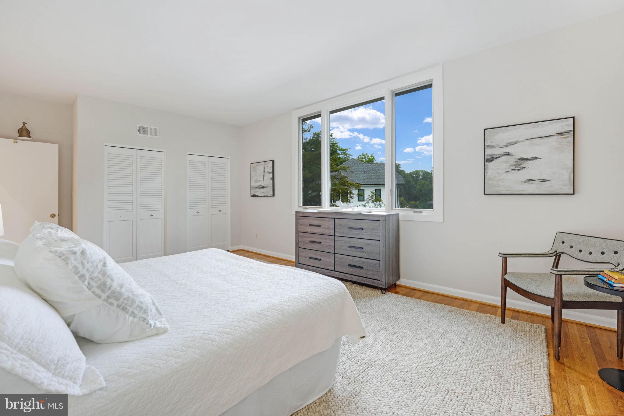 CHAIN BRIDGE FOREST - Residential