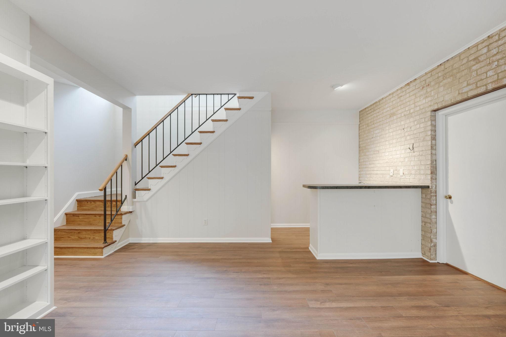 CHAIN BRIDGE FOREST - Residential