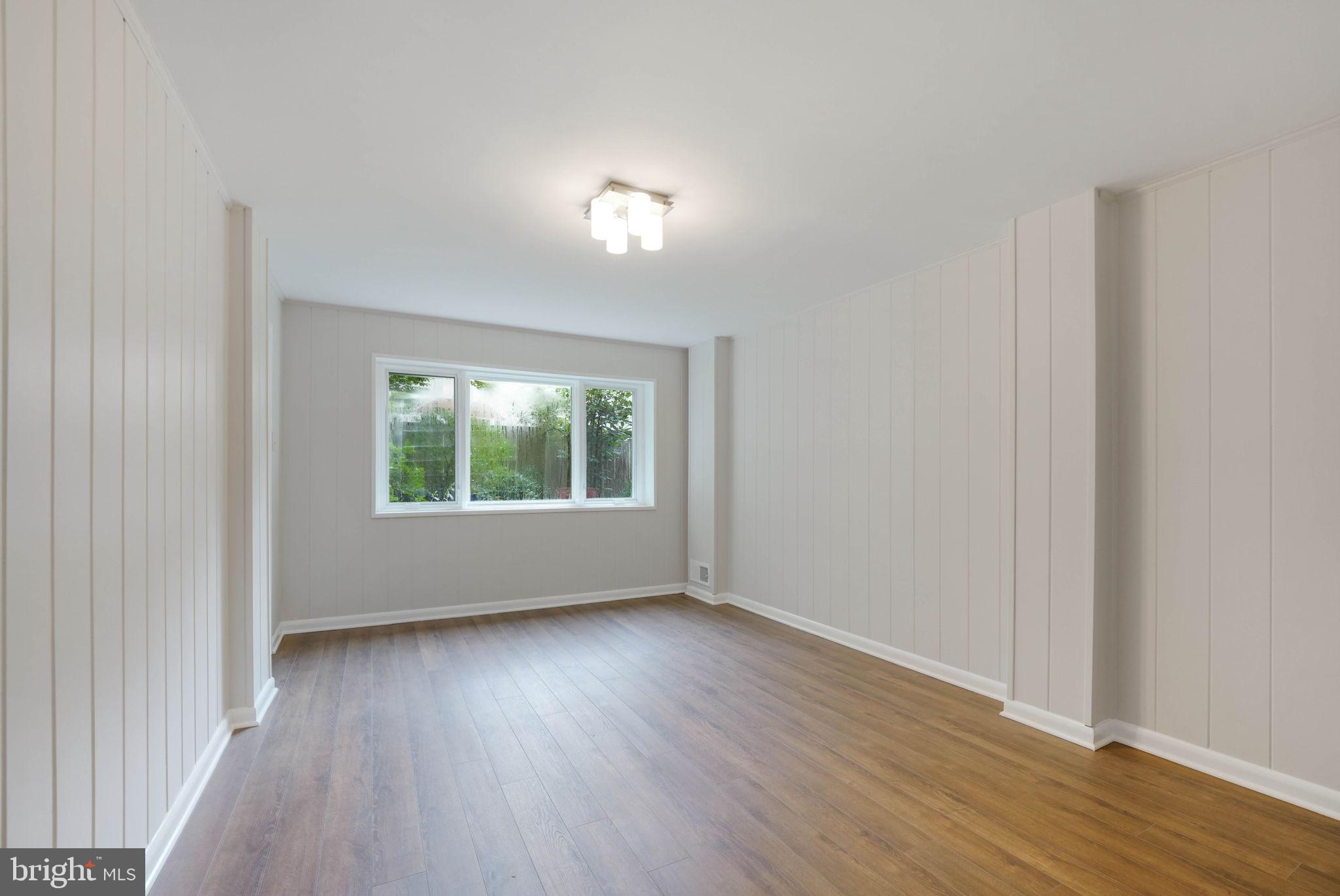 CHAIN BRIDGE FOREST - Residential