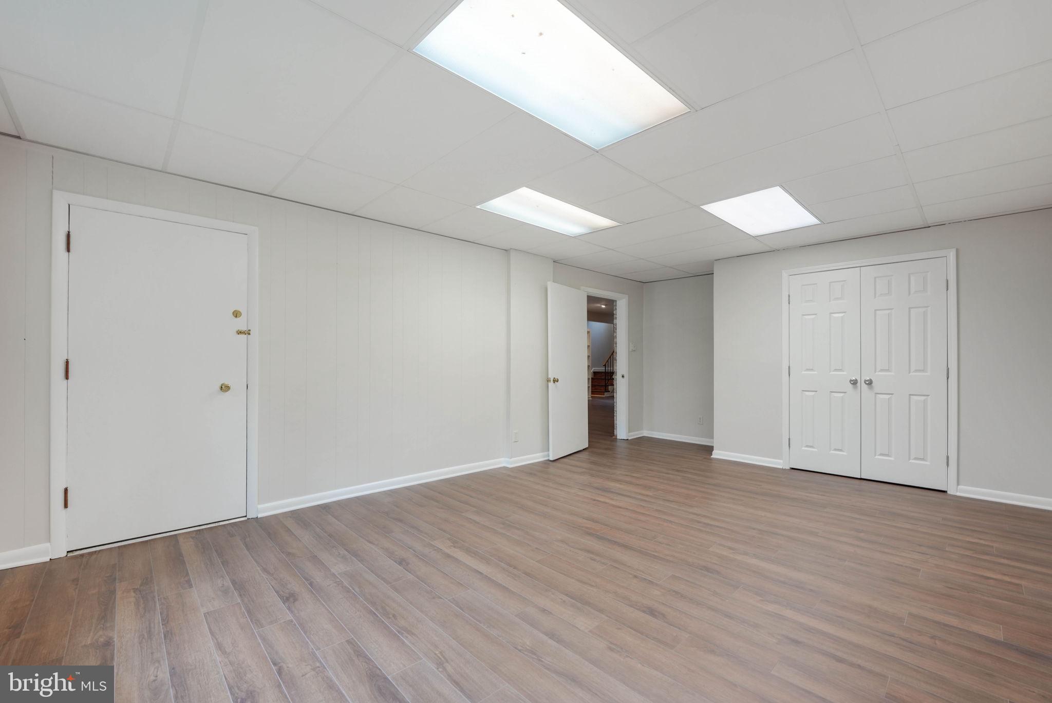 CHAIN BRIDGE FOREST - Residential