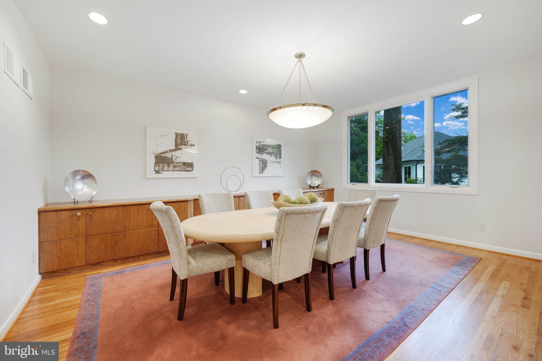 CHAIN BRIDGE FOREST - Residential