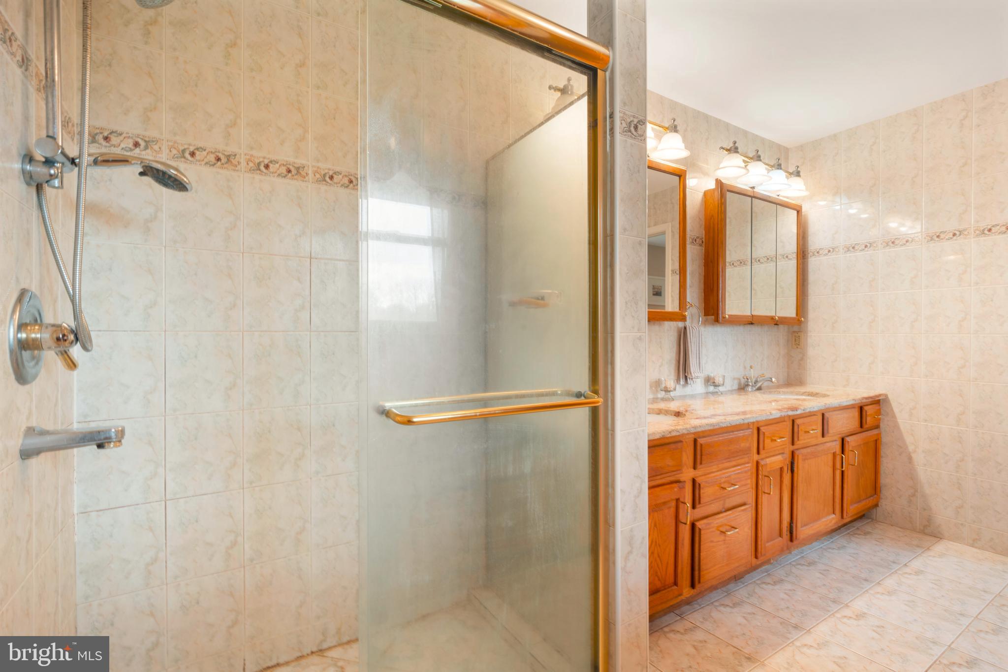 WILLOW GREENE SO - Residential