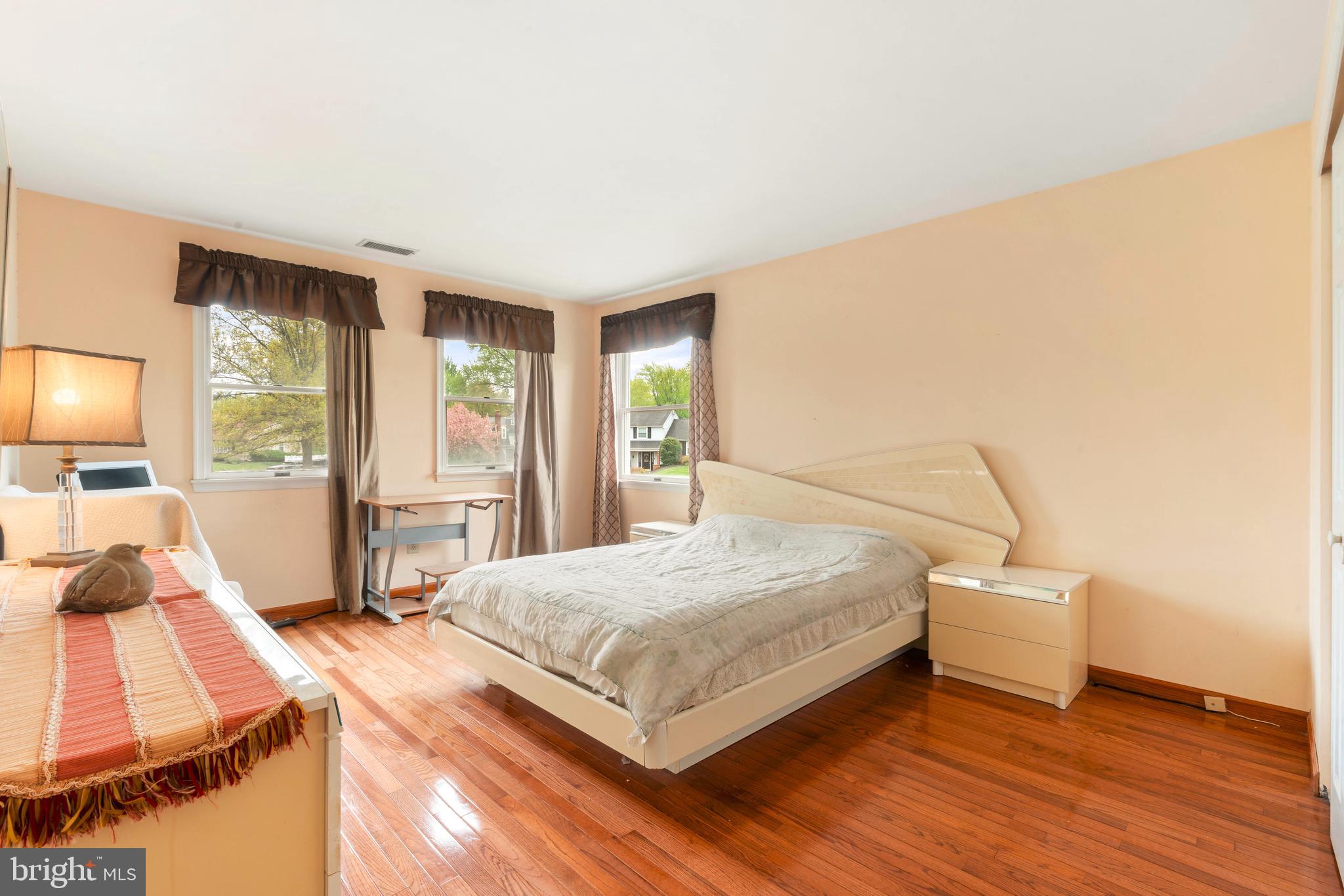 WILLOW GREENE SO - Residential