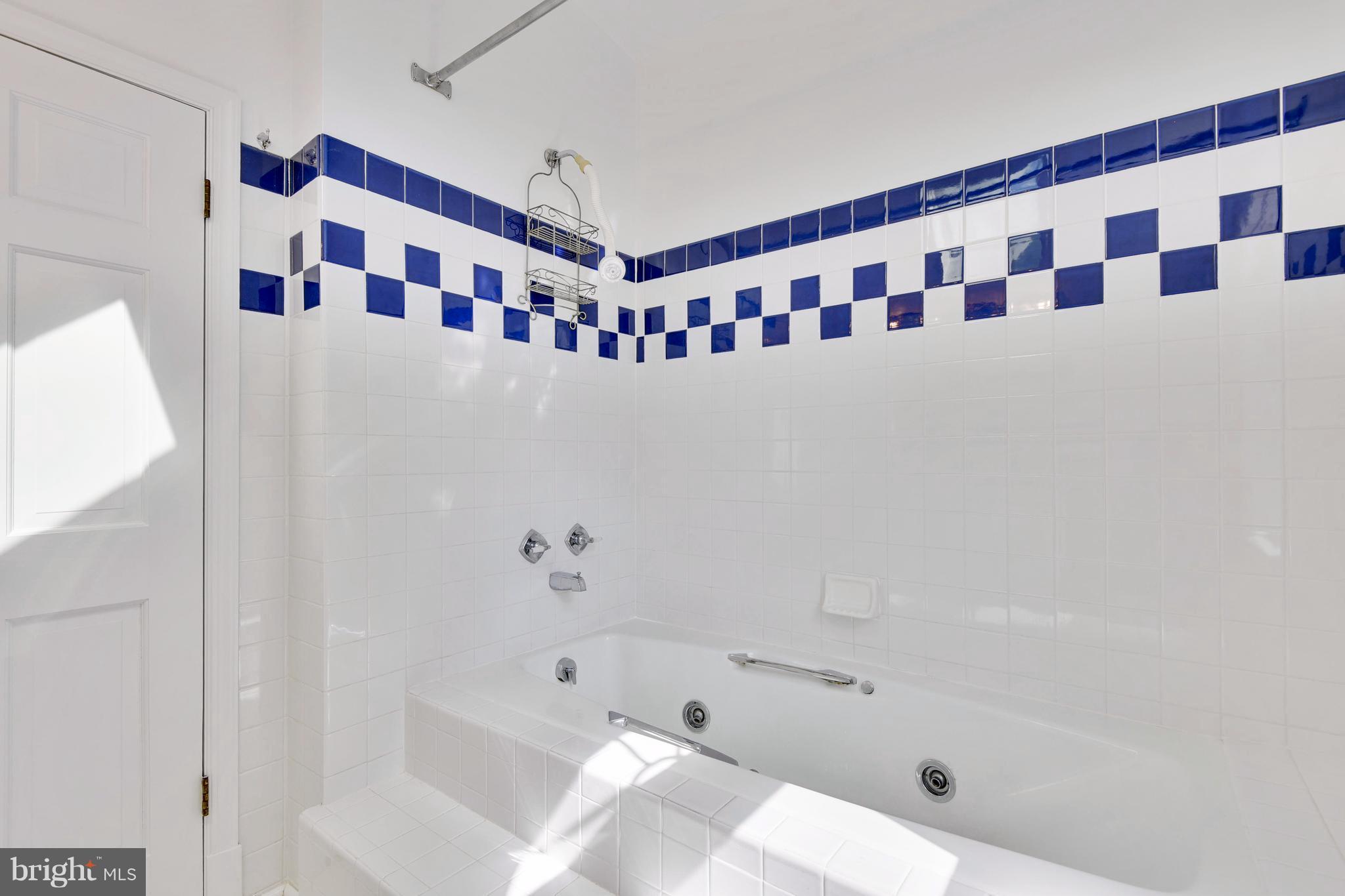 SILVER SPRING - Residential