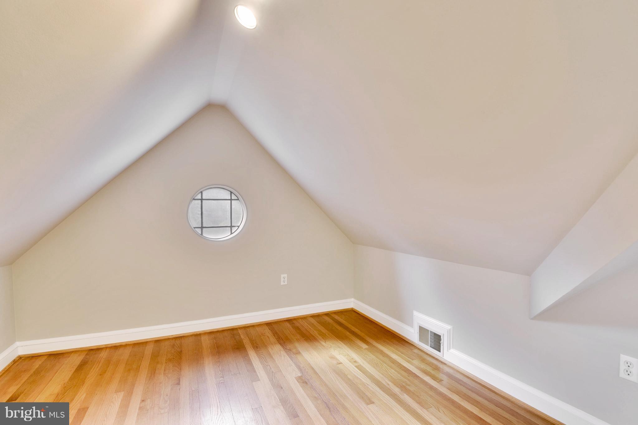 SILVER SPRING - Residential