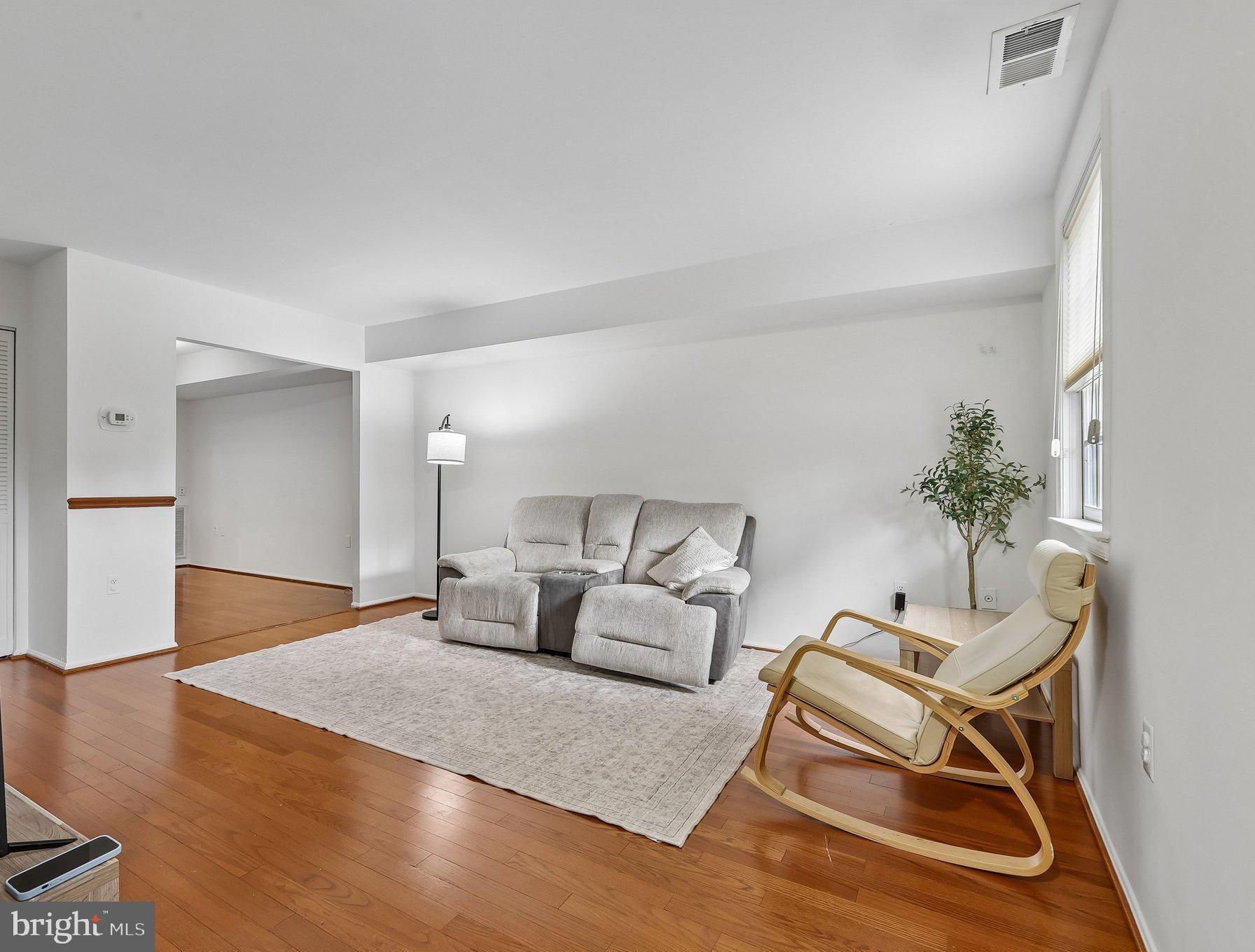 REGENT SQUARE - Residential