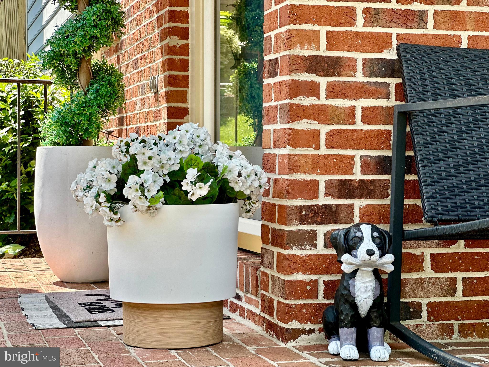 THE TOWNS OF OCCOQUAN MI - Residential Lease