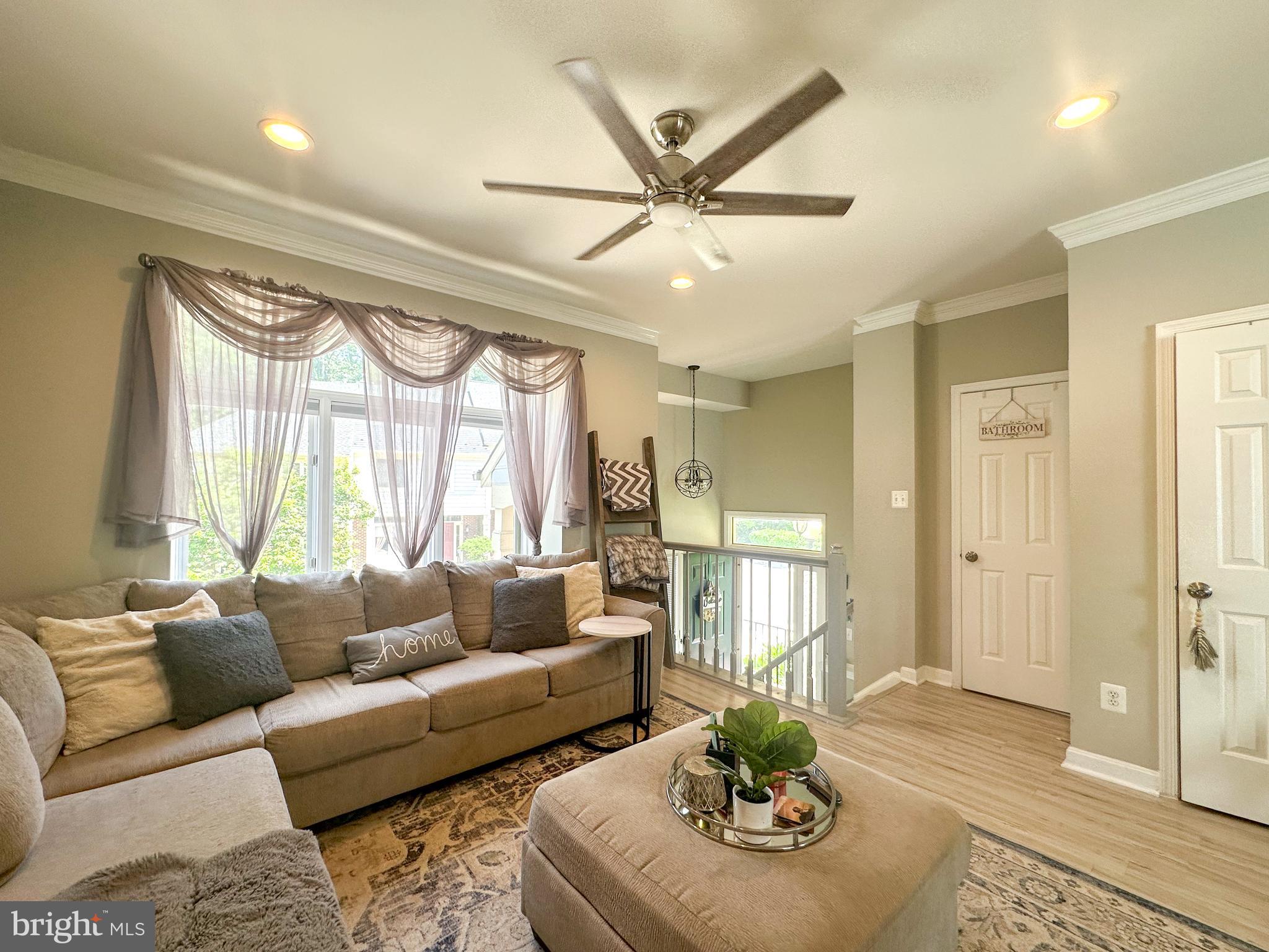 THE TOWNS OF OCCOQUAN MI - Residential Lease