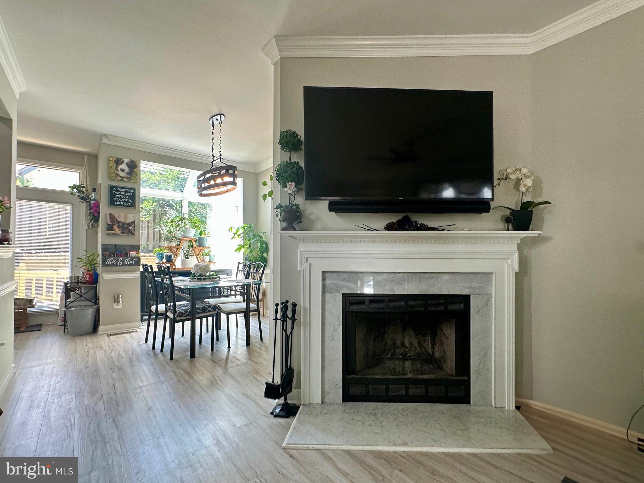 THE TOWNS OF OCCOQUAN MI - Residential Lease