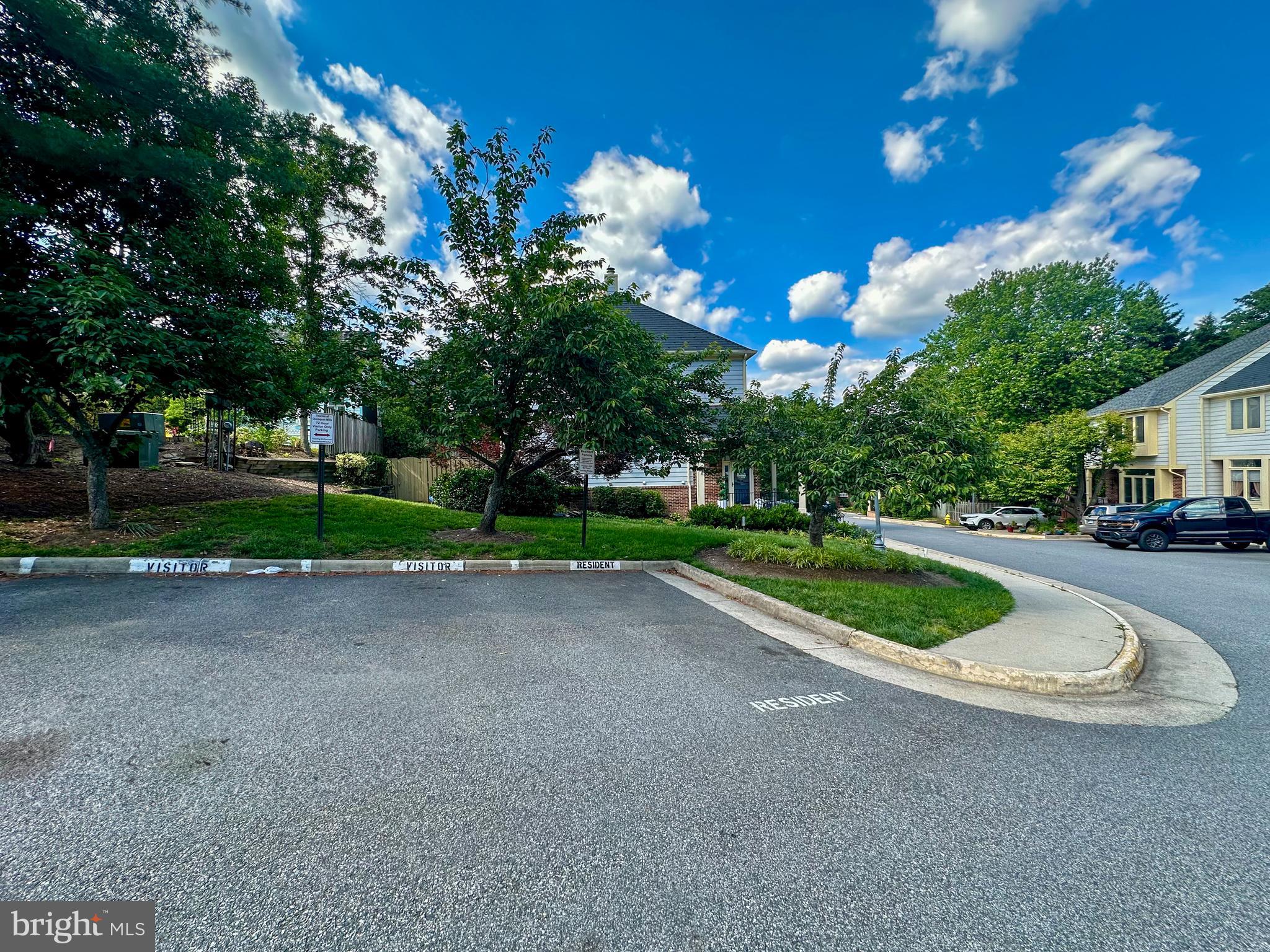 THE TOWNS OF OCCOQUAN MI - Residential Lease