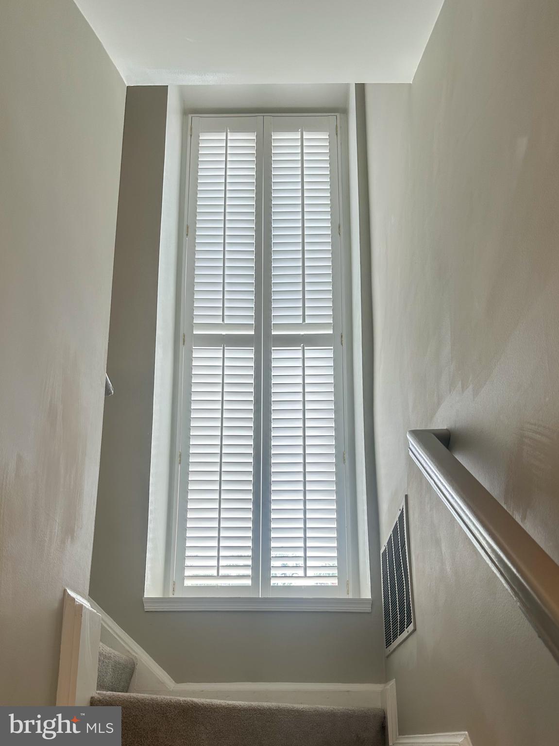 THE TOWNS OF OCCOQUAN MI - Residential Lease