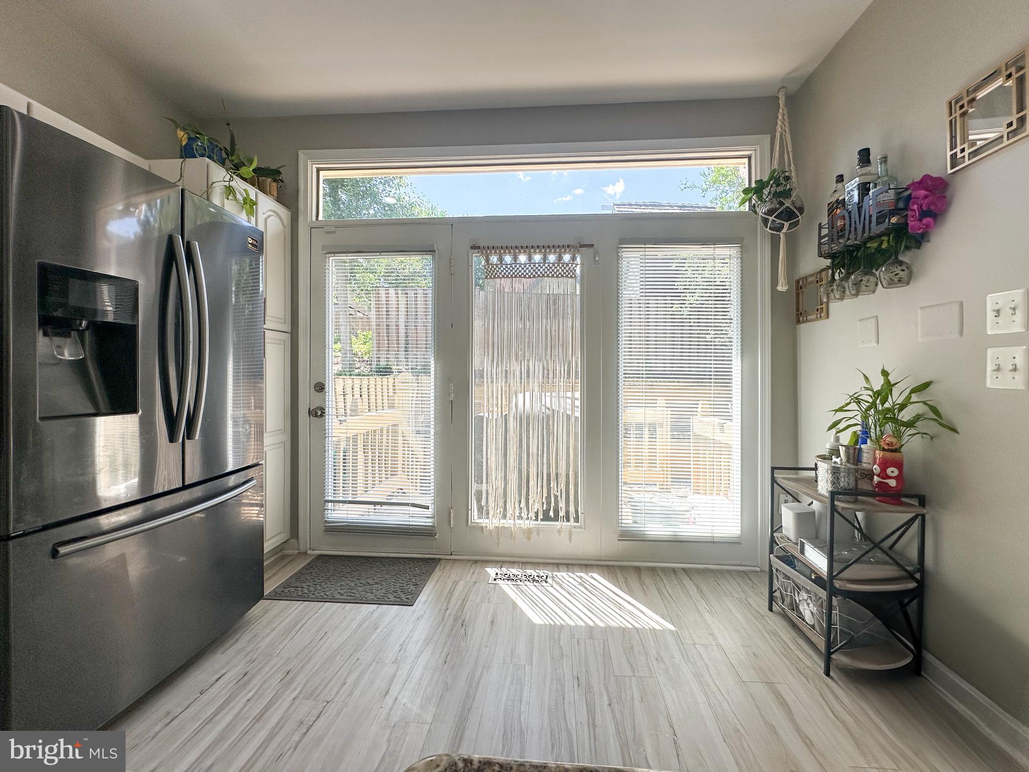 THE TOWNS OF OCCOQUAN MI - Residential Lease