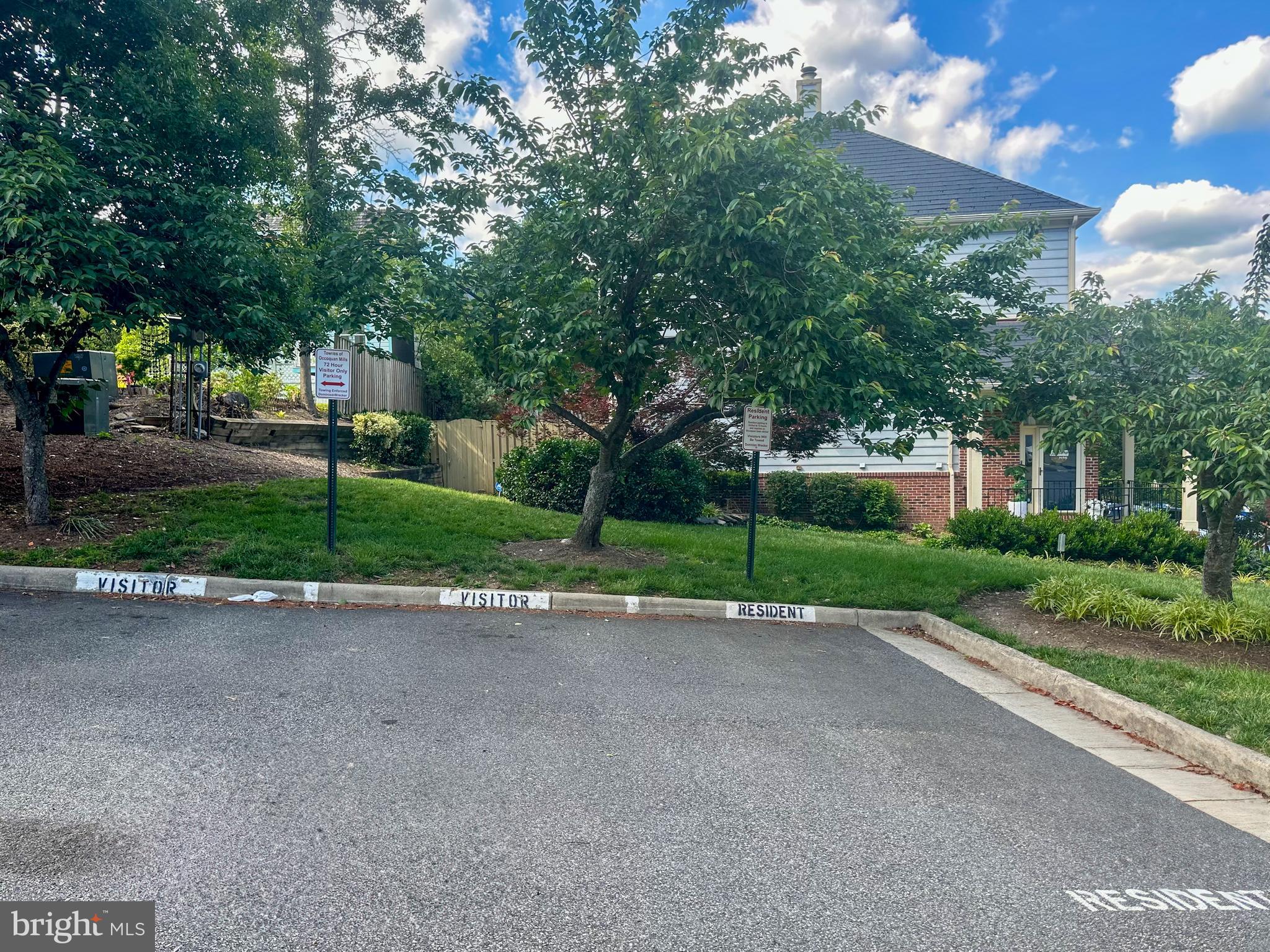 THE TOWNS OF OCCOQUAN MI - Residential Lease