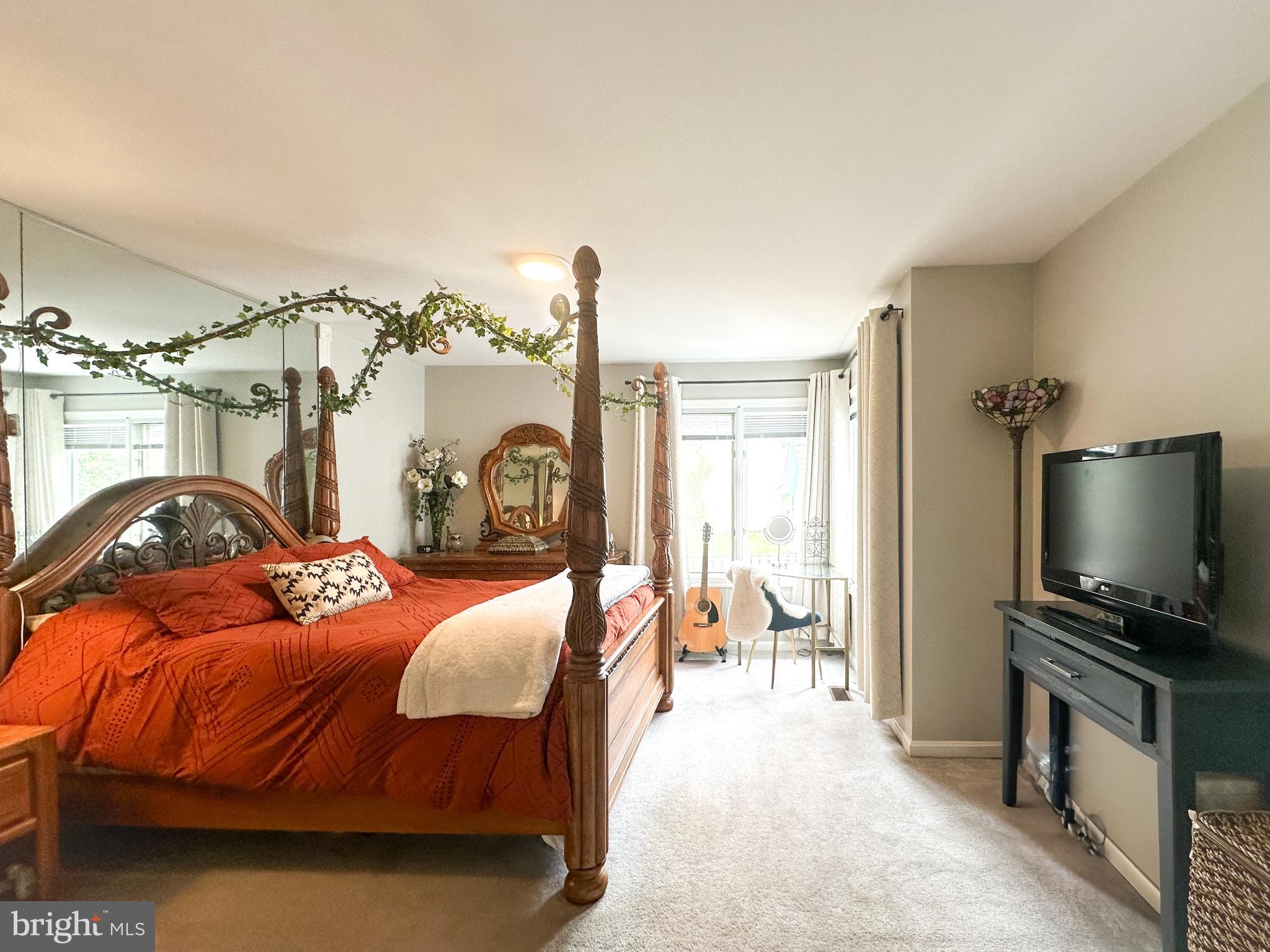 THE TOWNS OF OCCOQUAN MI - Residential Lease