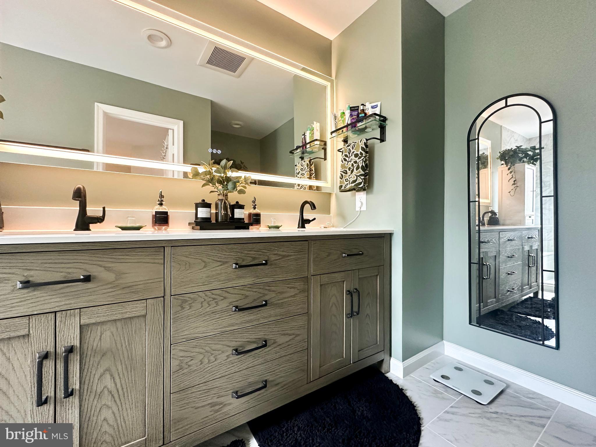 THE TOWNS OF OCCOQUAN MI - Residential Lease