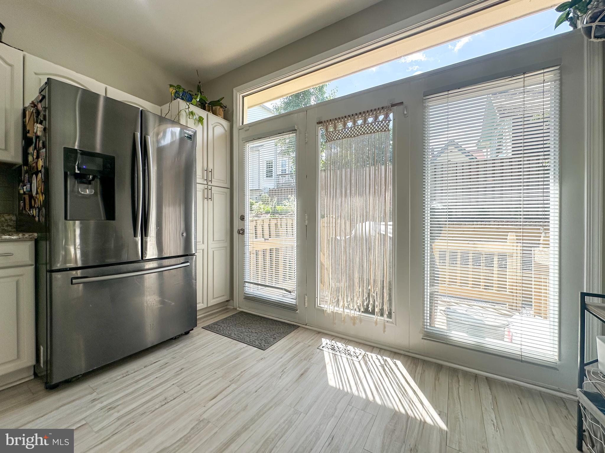 THE TOWNS OF OCCOQUAN MI - Residential Lease