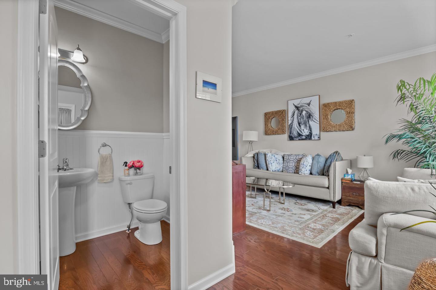 CARRIAGE HILL - Residential Lease