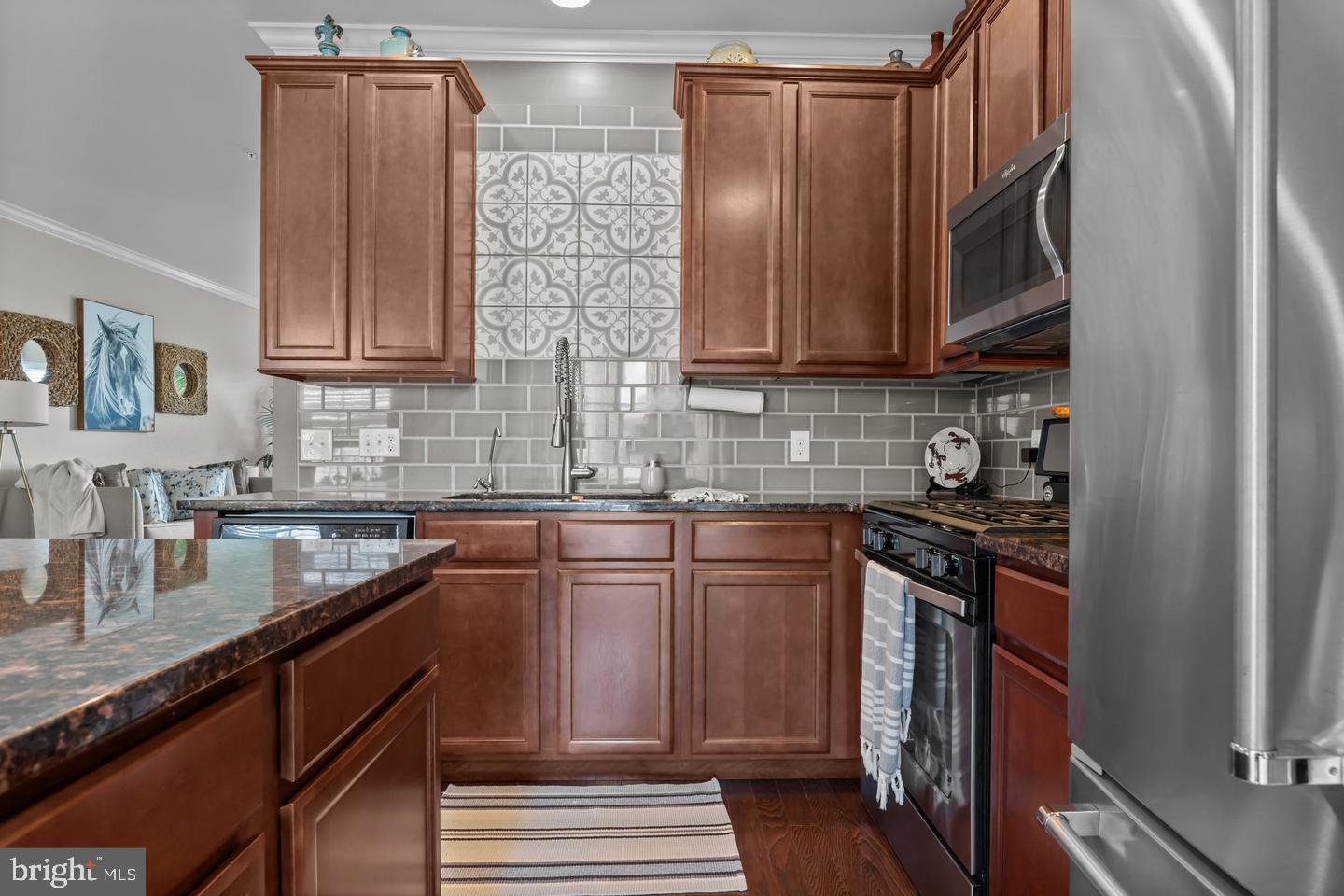 CARRIAGE HILL - Residential Lease