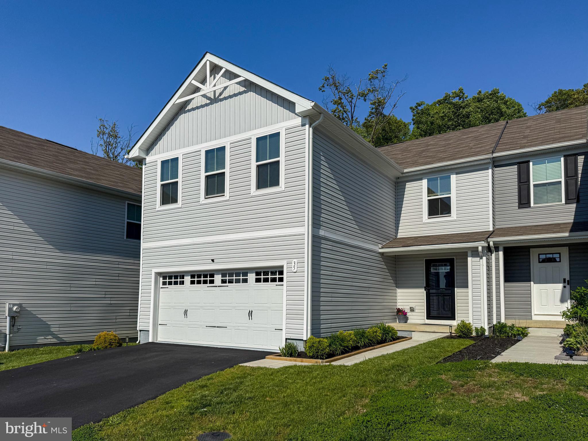 35 JUNIPER CIRCLE