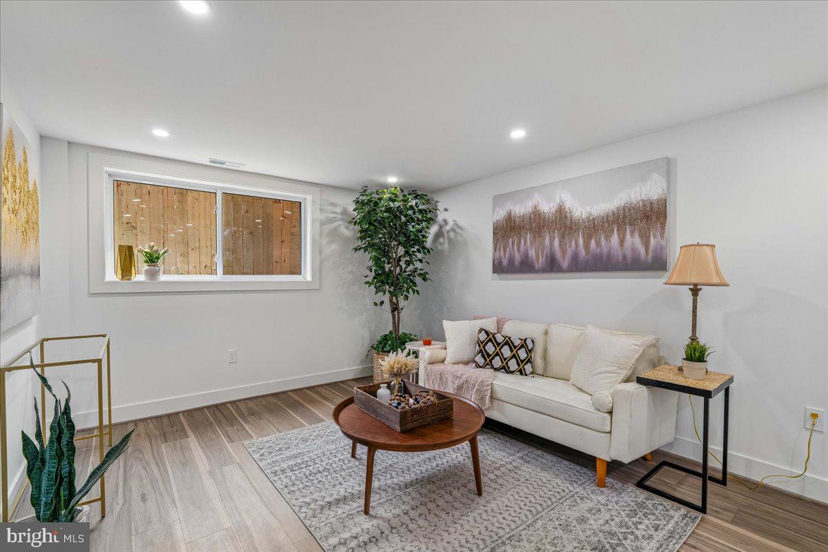 CONN AVE HILLS - Residential
