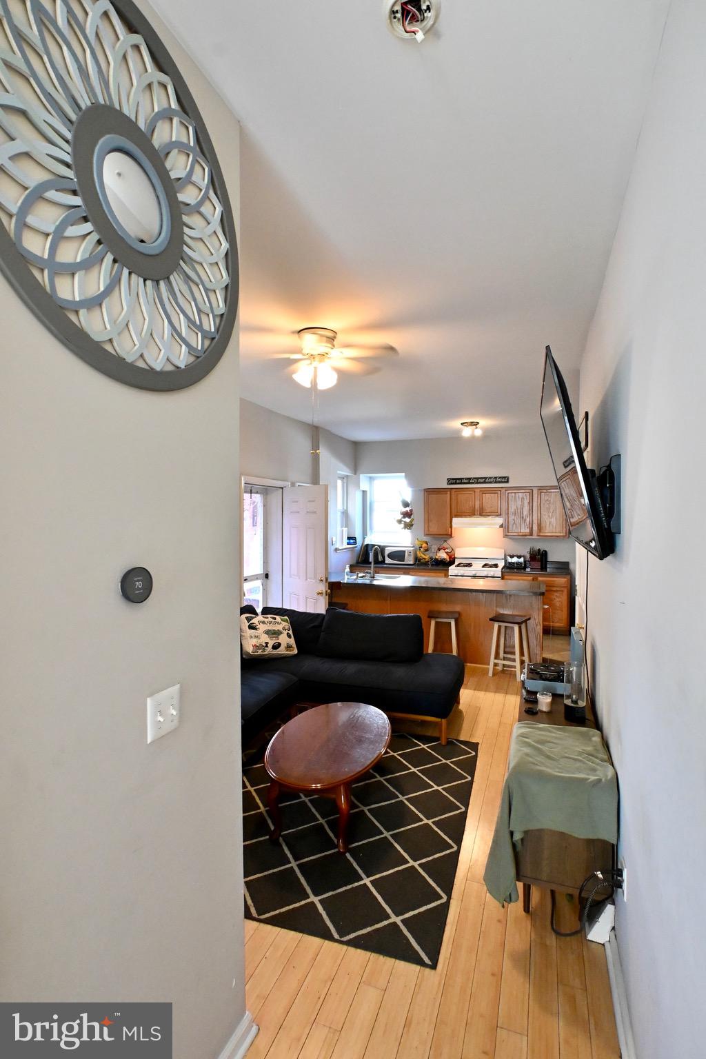 EAST KENSINGTON - Residential