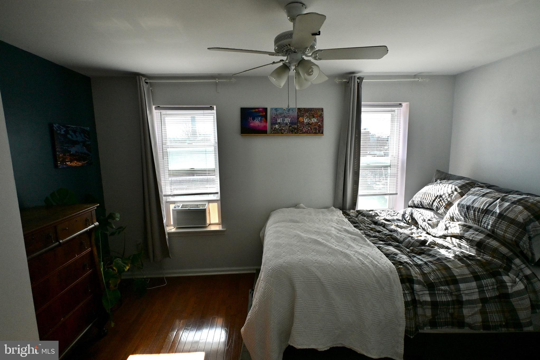 EAST KENSINGTON - Residential