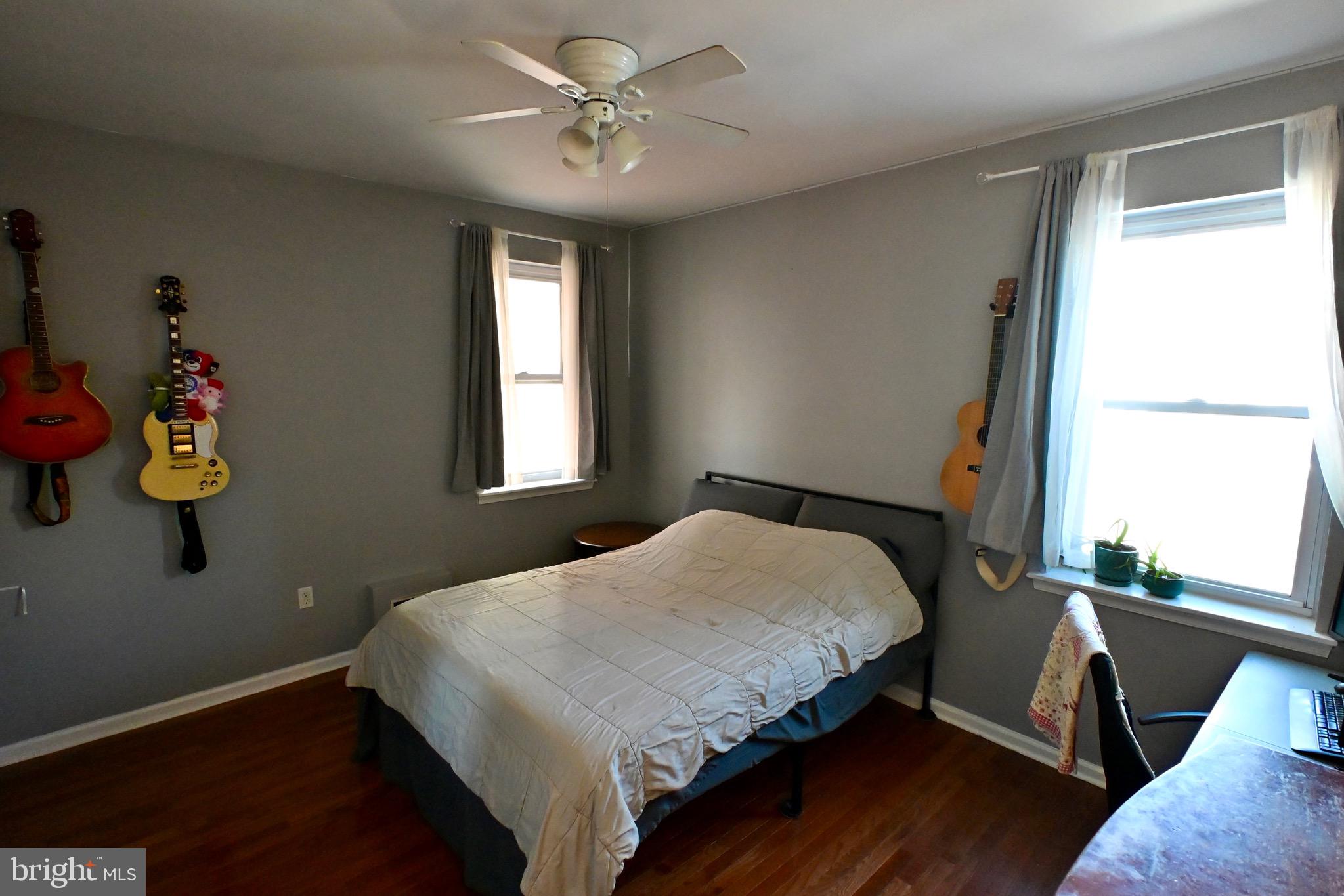 EAST KENSINGTON - Residential