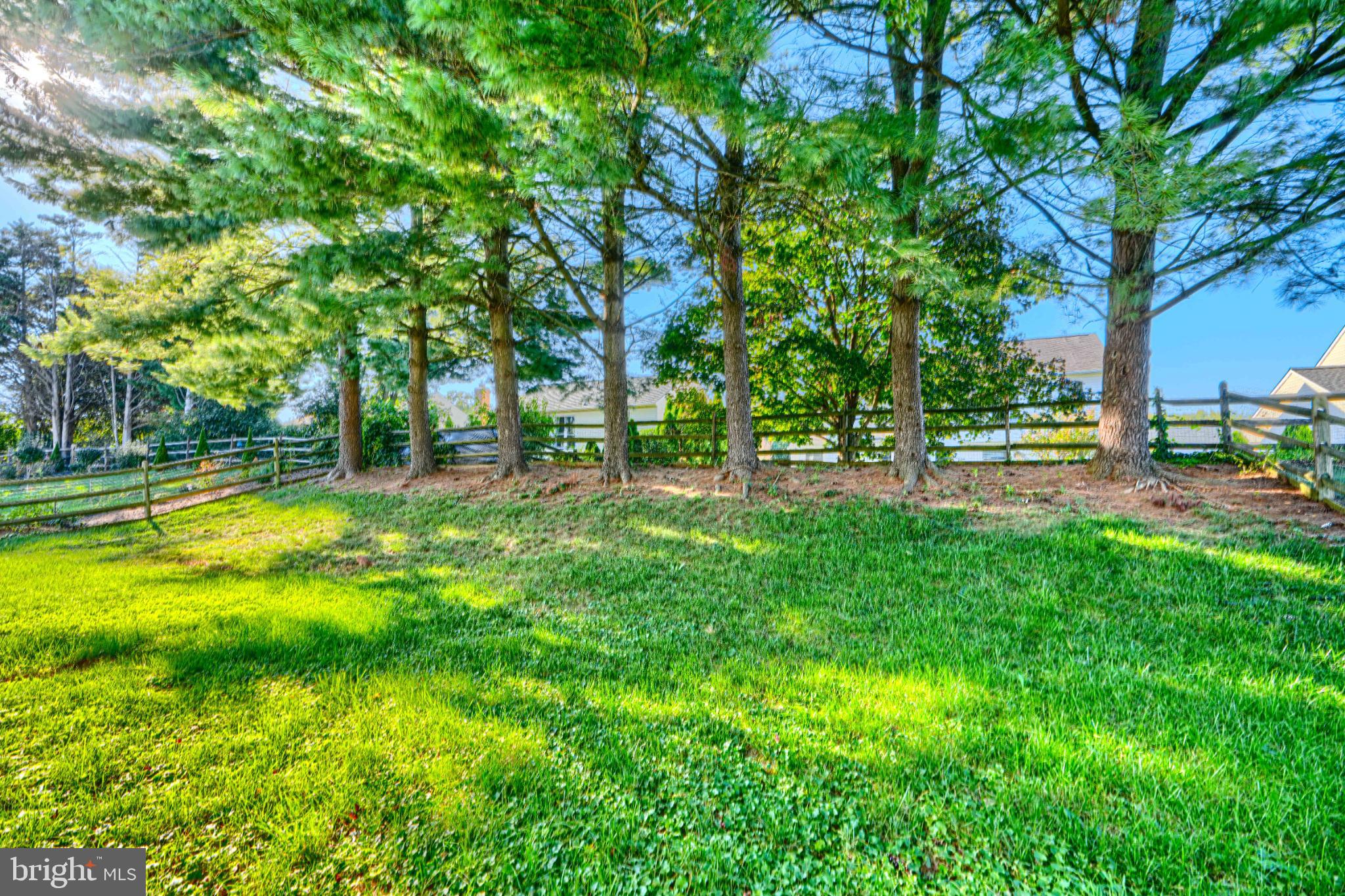 HUNTERS RUN - Residential