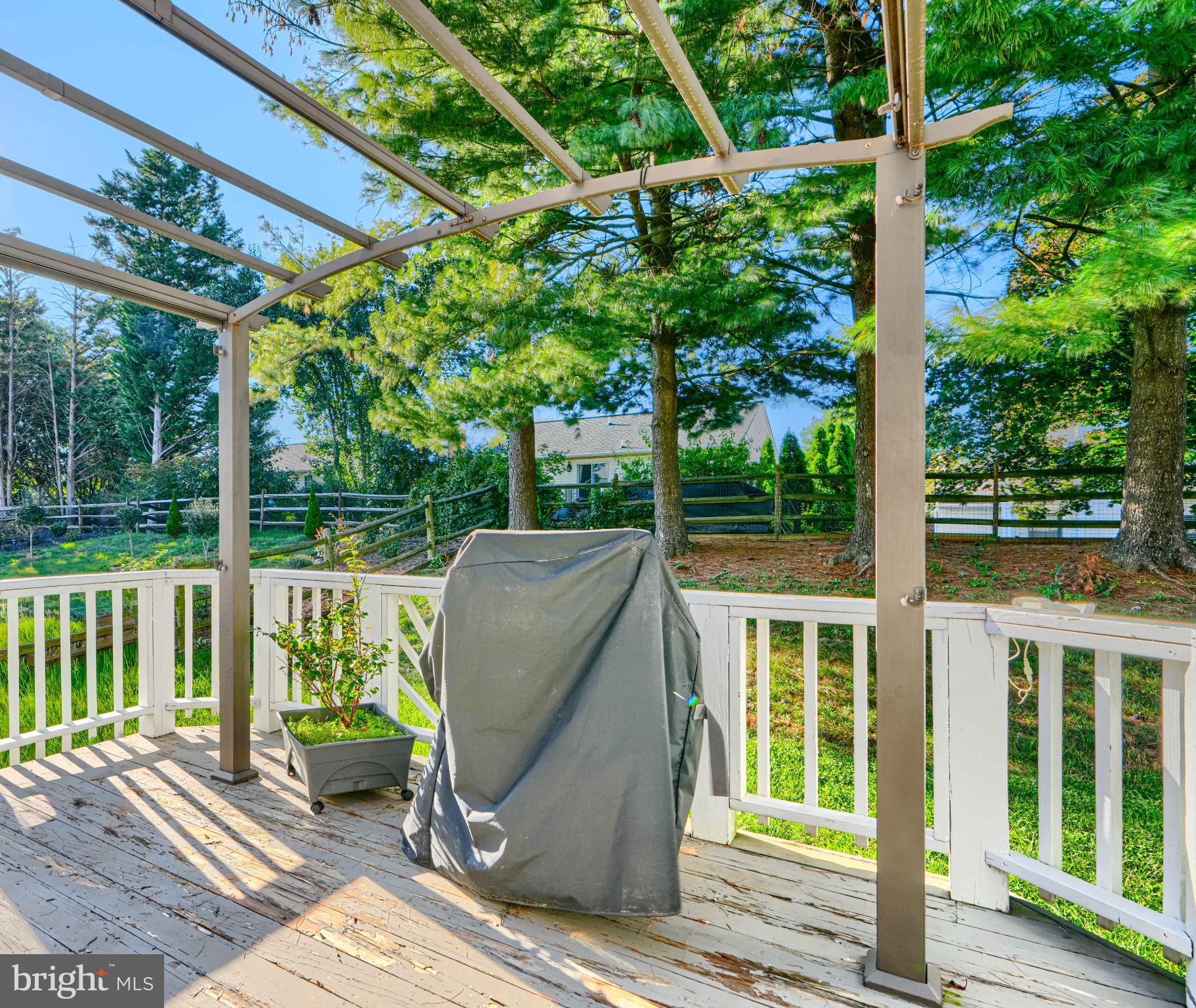HUNTERS RUN - Residential