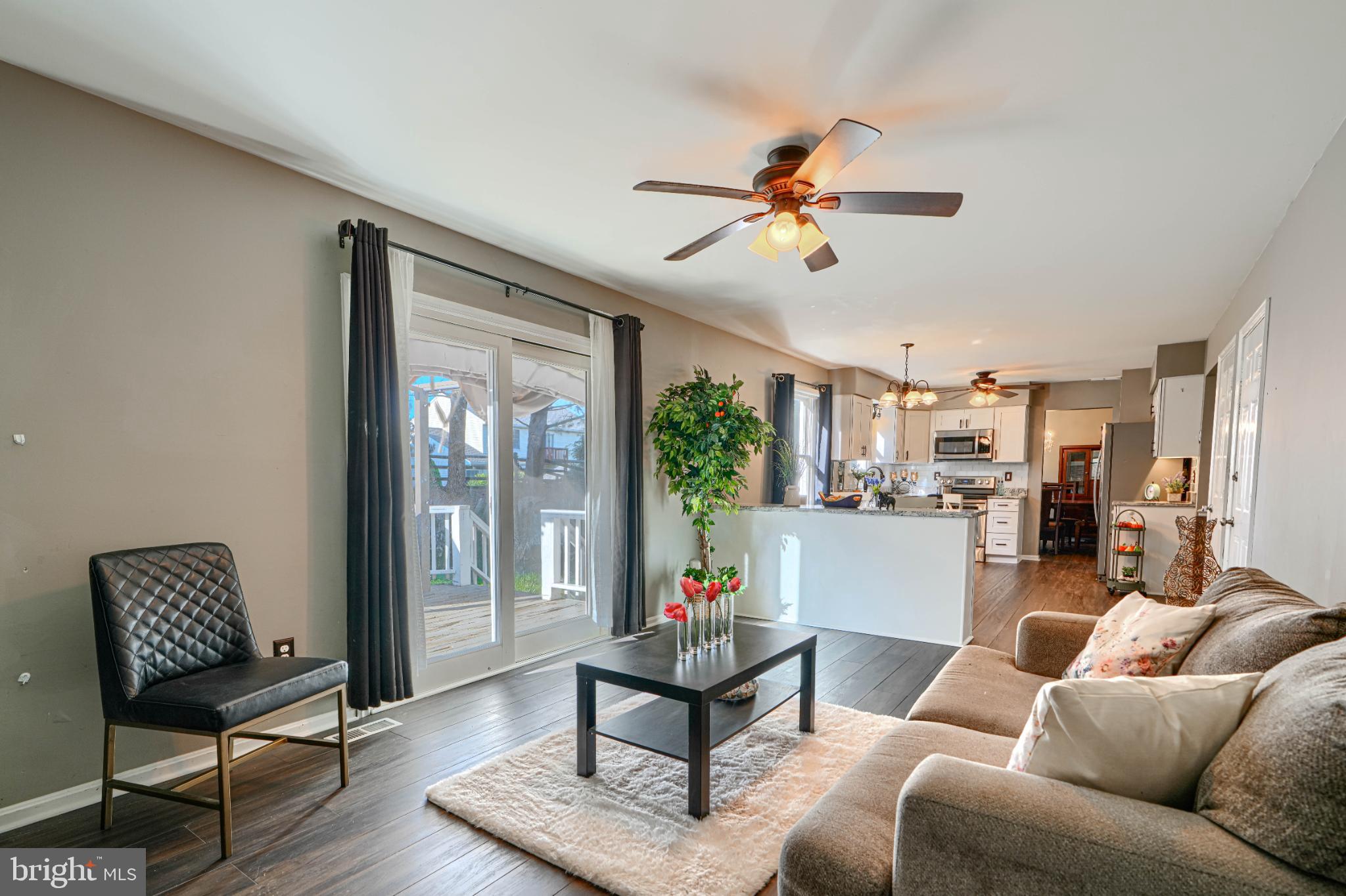 HUNTERS RUN - Residential