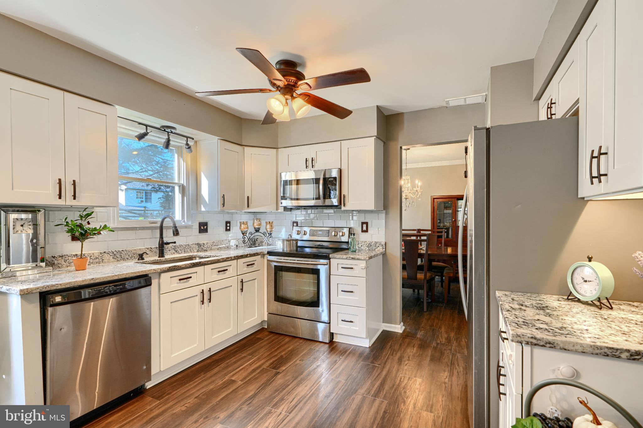 HUNTERS RUN - Residential