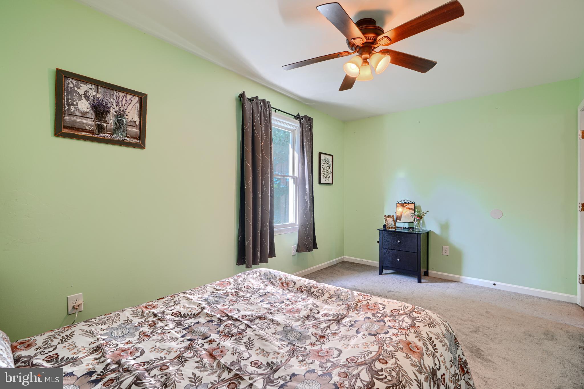 HUNTERS RUN - Residential