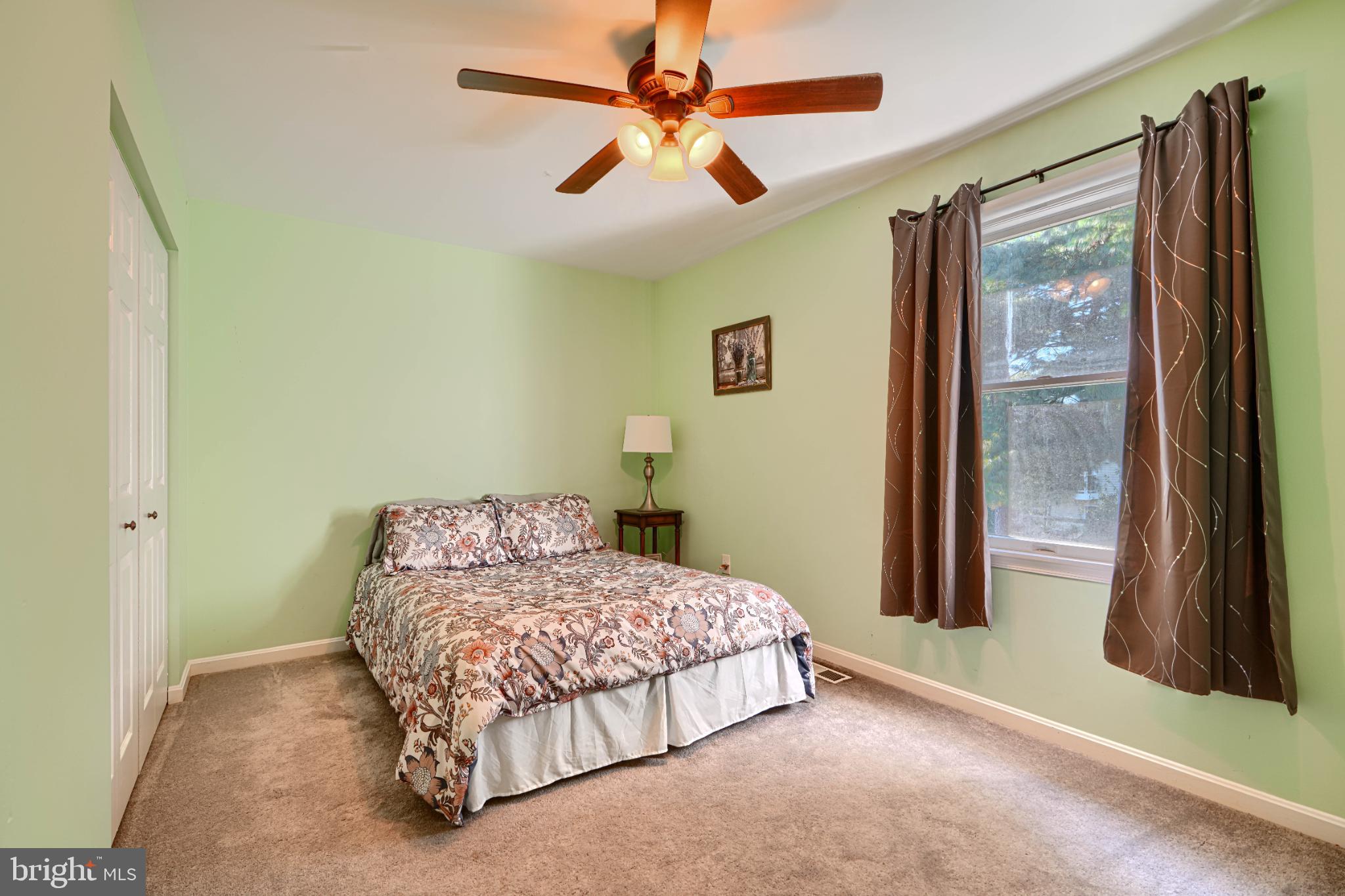 HUNTERS RUN - Residential