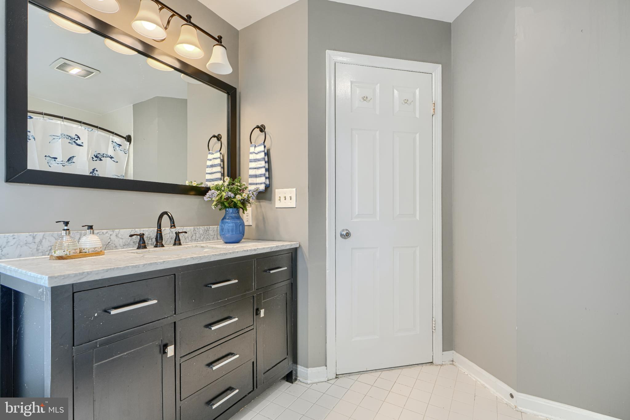 HUNTERS RUN - Residential
