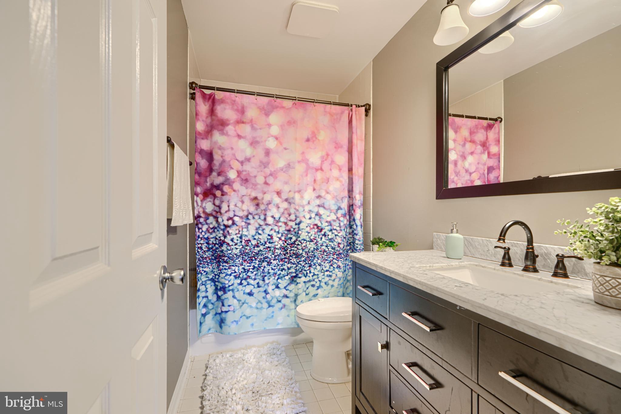 HUNTERS RUN - Residential