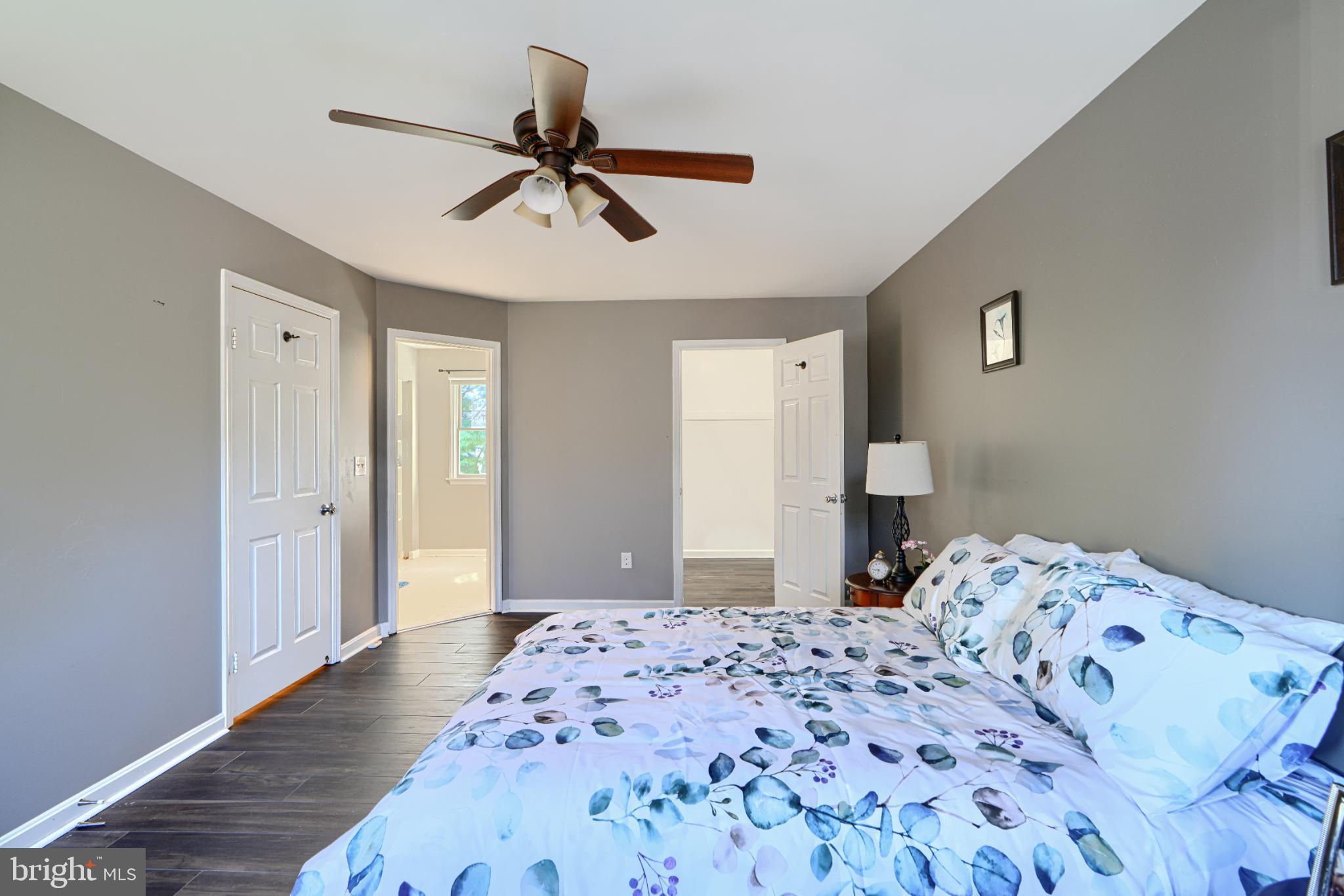 HUNTERS RUN - Residential