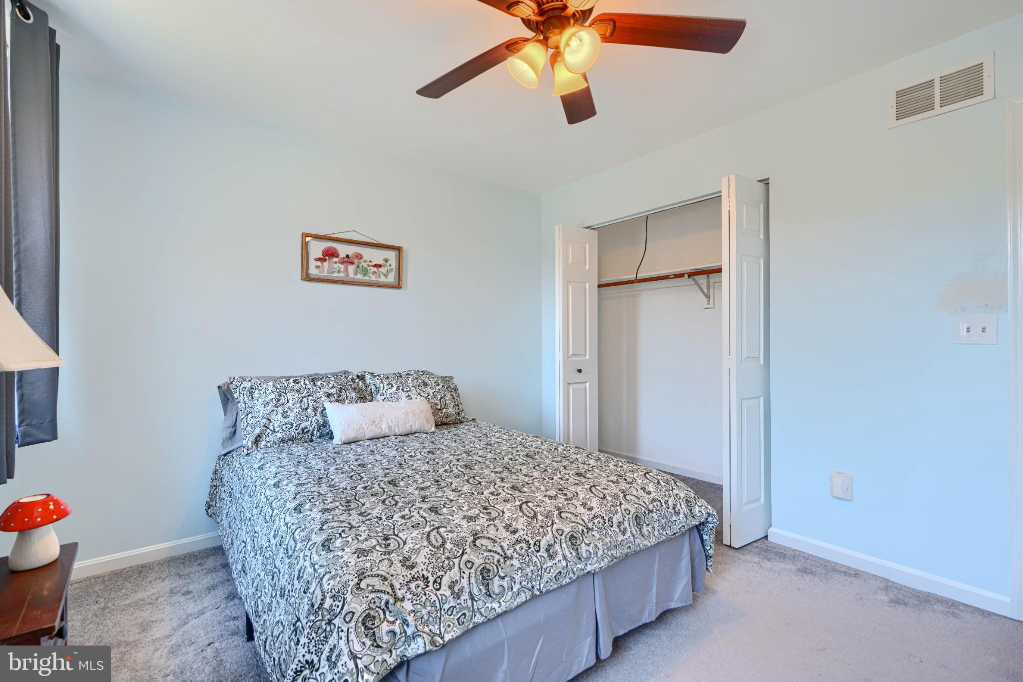 HUNTERS RUN - Residential