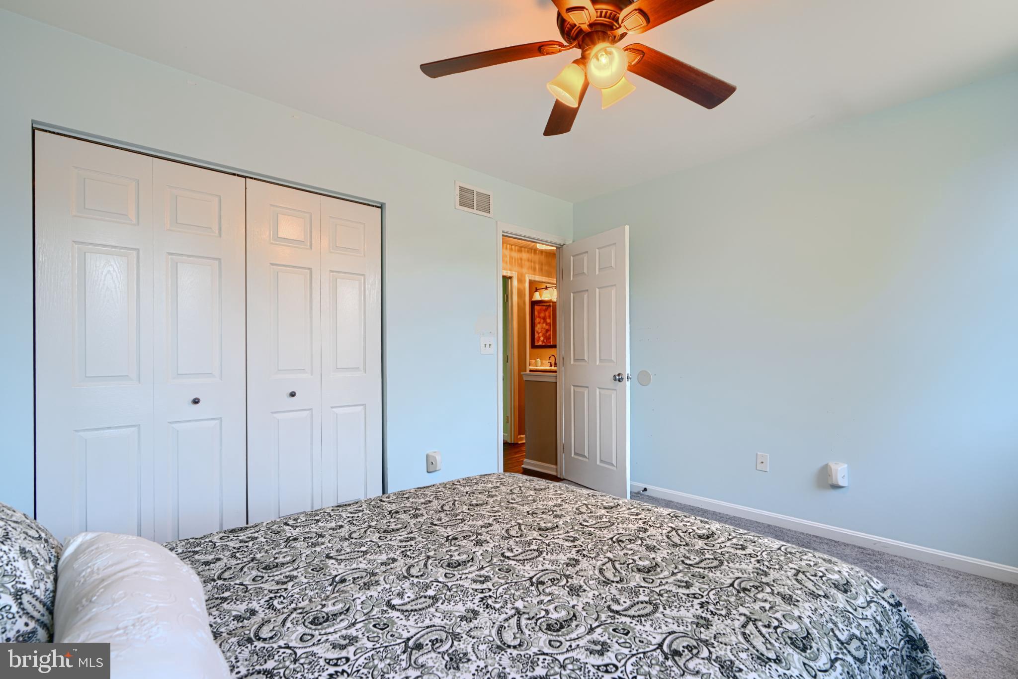 HUNTERS RUN - Residential