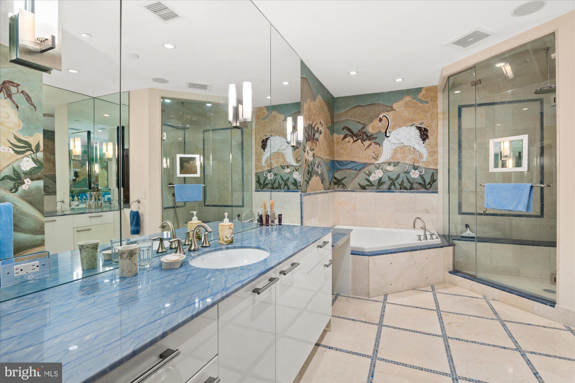 TURNBERRY TOWER - Residential