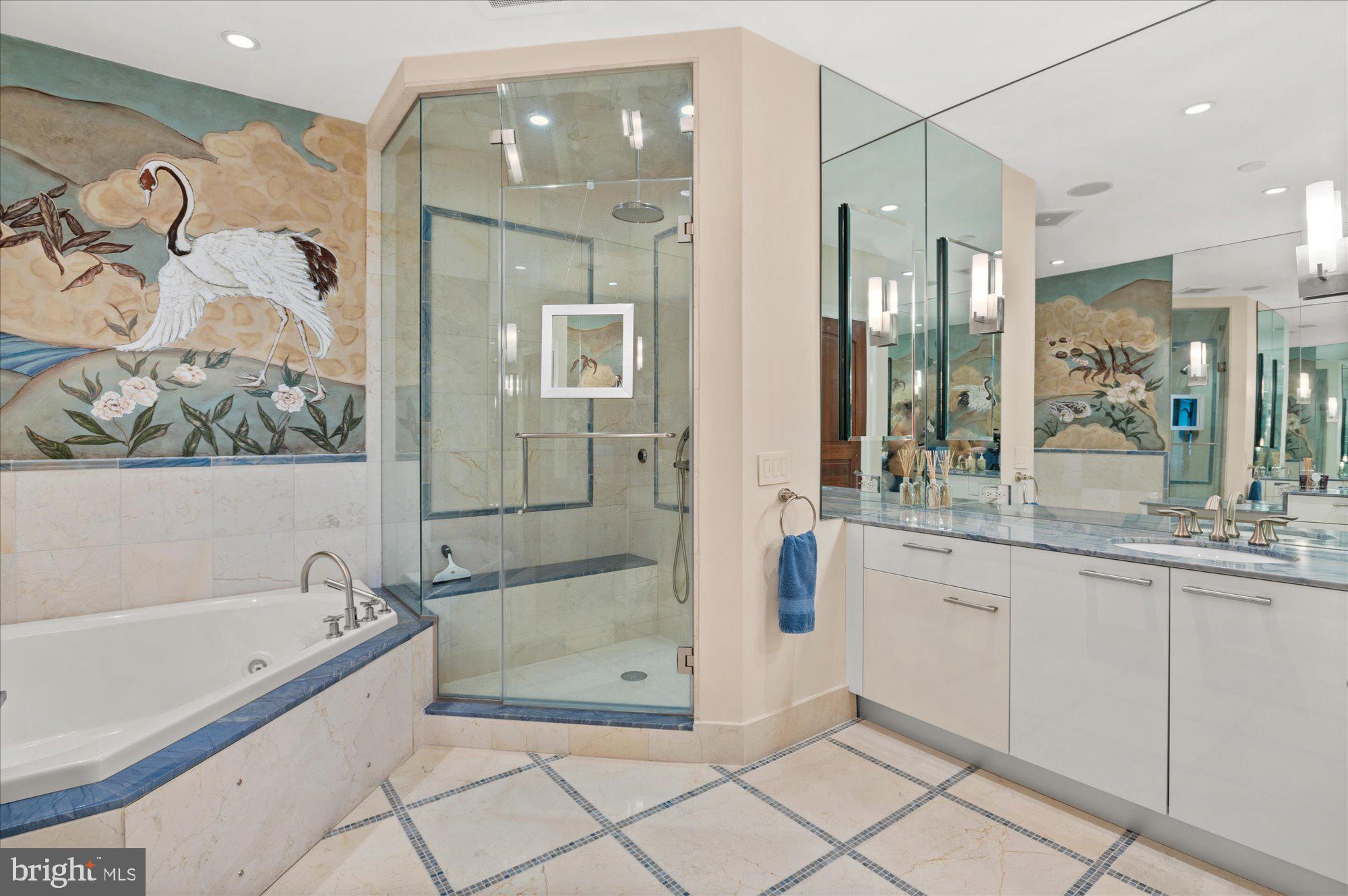 TURNBERRY TOWER - Residential