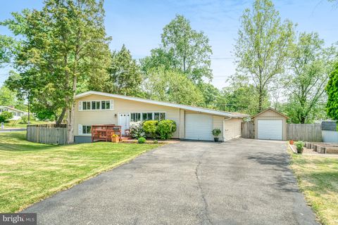 4001 IVANHOE LANE ALEXANDRIA VA 22310