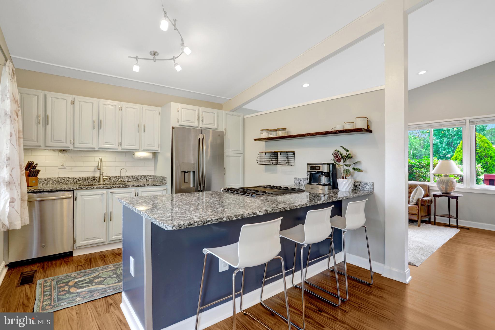 RIDGE VIEW ESTATES - Residential