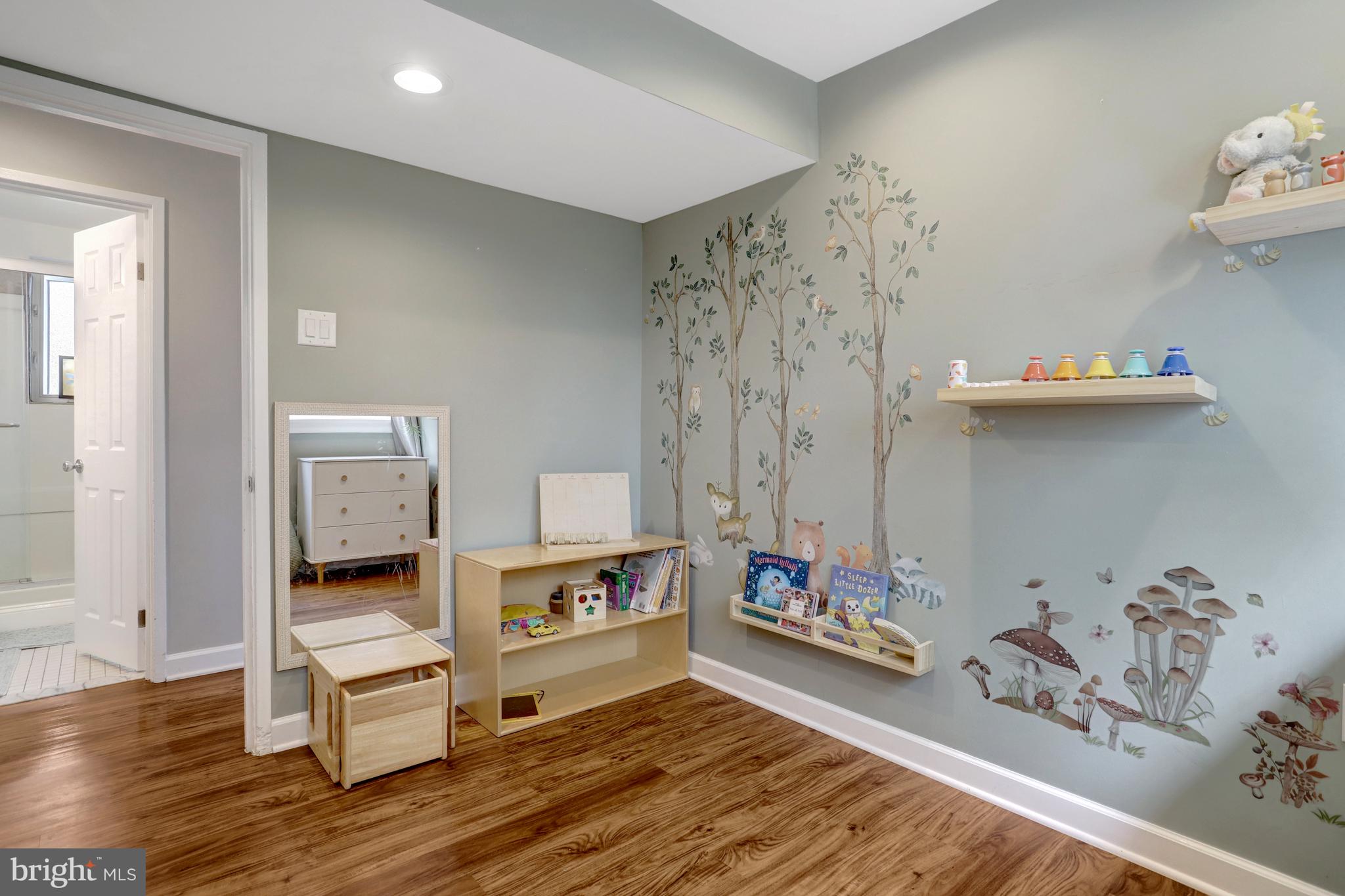 RIDGE VIEW ESTATES - Residential