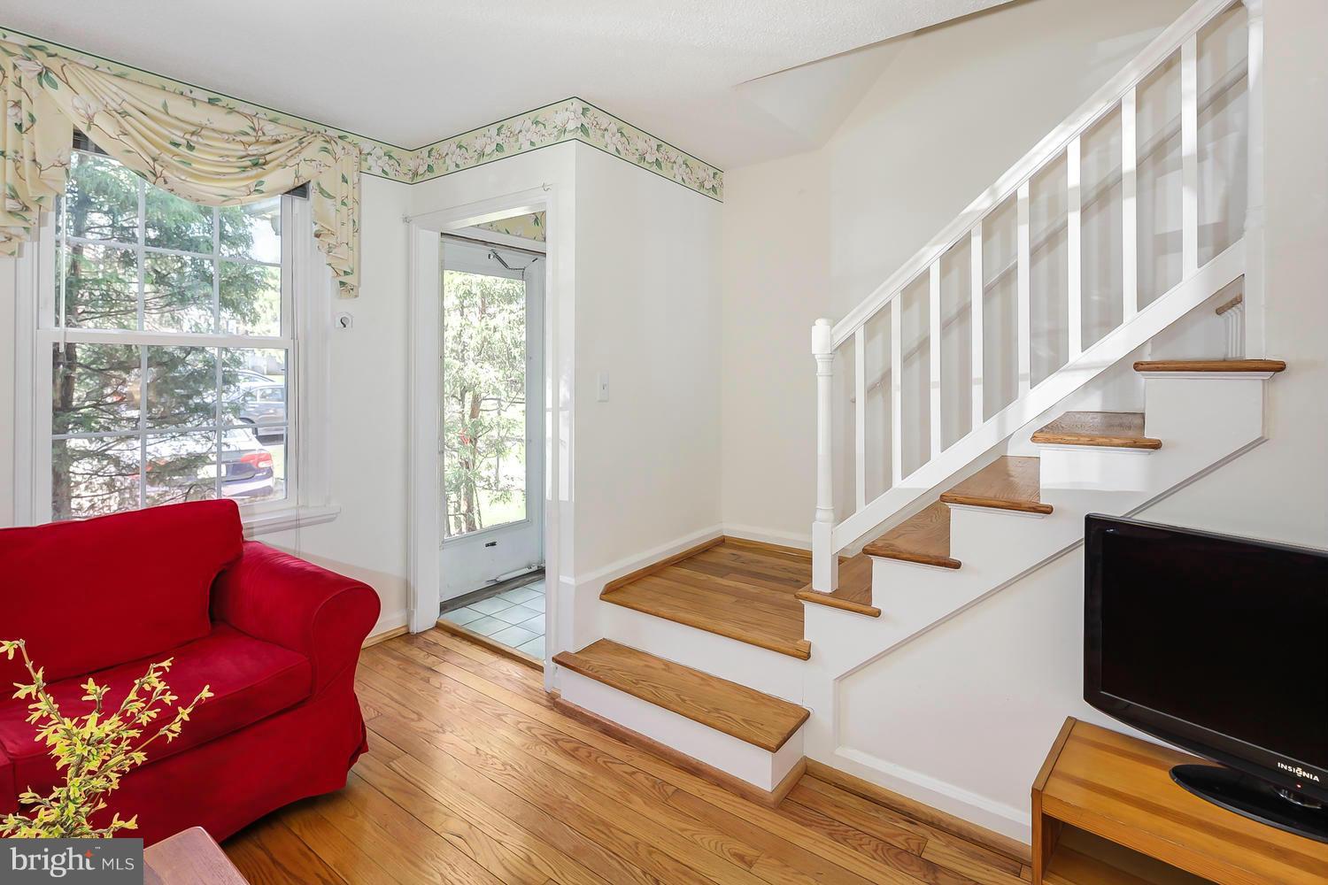 FAIRLINGTON GLEN - Residential