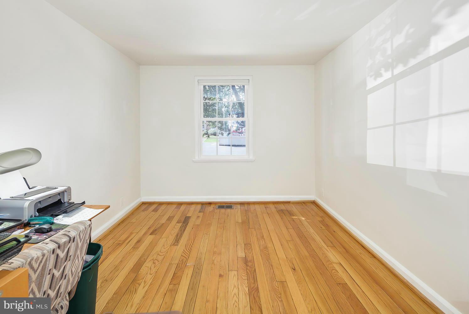 FAIRLINGTON GLEN - Residential