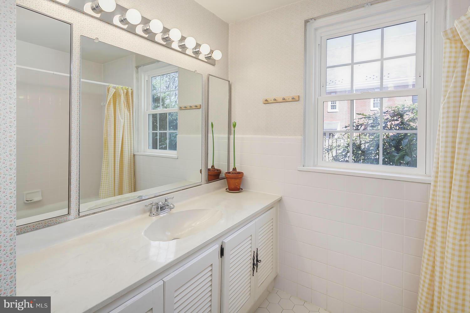 FAIRLINGTON GLEN - Residential